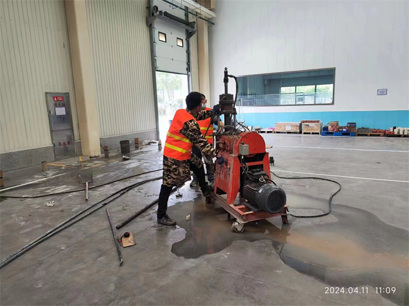 石河子厂房地面下沉塌陷注浆加固施工